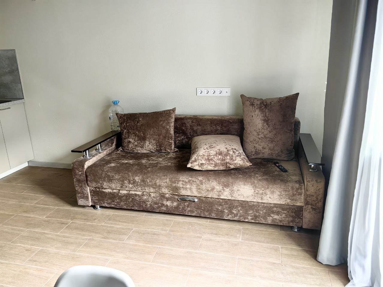 Гостиная с диваном